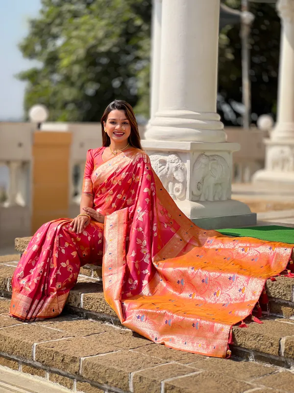 Gajri_Pink_Soft_Banarasi_Silk_Saree_With_Zari_Weaving_Meenakari_Touchup_Design_All_Over_The_Saree_And_Meenakari_Weaving_Rich_Pallu_For_Women