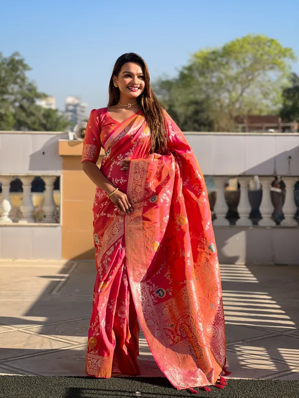 Gajri_Pink_Soft_Banarasi_Silk_Saree_With_Zari_Weaving_Meenakari_Touchup_Design_All_Over_The_Saree_And_Meenakari_Weaving_Rich_Pallu_For_Women