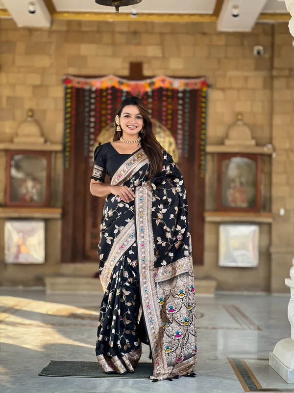 Black_Soft_Banarasi_Silk_Saree_With_Zari_Weaving_Meenakari_Touchup_Design_All_Over_The_Saree_And_Meenakari_Weaving_Rich_Pallu_For_Women