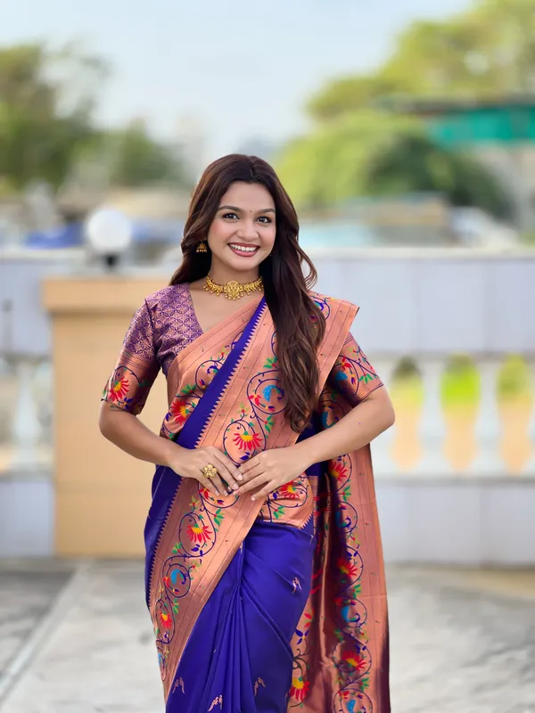 Violet_Soft_Pethani_Silk_Saree_With_Zari_Weaving_Meenakari_Motifs_Design_And_Meenakari_Weaving_Rich_Pallu_With_Meenakari_Weaving_Border_And_Tassels_Attached_At_Pallu_End_Blouse_For_Women