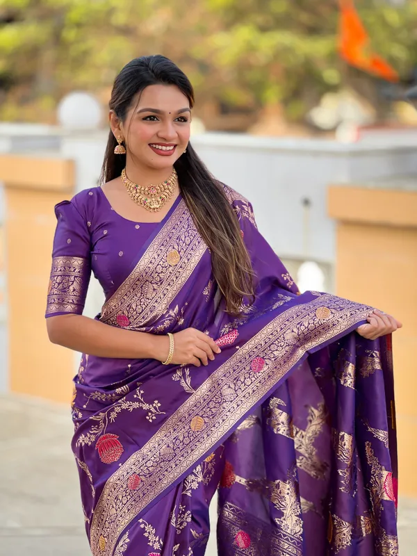 Wine_Soft_Banarasi_Silk_Saree_With_Zari_Weaving_Meenakari_Touchup_Design_All_Over_The_Saree_And_Meenakari_Weaving_Rich_Pallu_For_Women