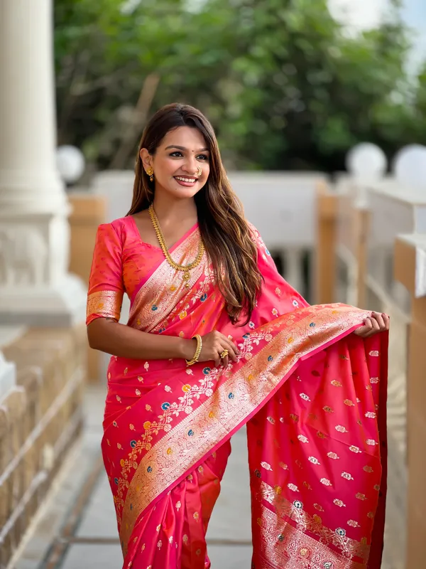 Gajri_Pink_Soft_Banarasi_Silk_Saree_With_Zari_Weaving_Meenakari_Touchup_Design_All_Over_The_Saree_And_Meenakari_Weaving_Rich_Pallu_For_Women