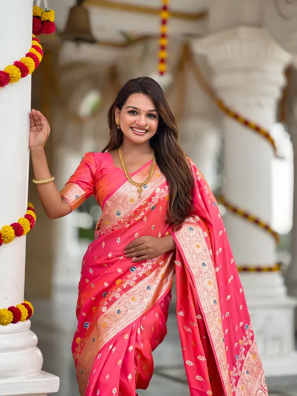 Gajri_Pink_Soft_Banarasi_Silk_Saree_With_Zari_Weaving_Meenakari_Touchup_Design_All_Over_The_Saree_And_Meenakari_Weaving_Rich_Pallu_For_Women