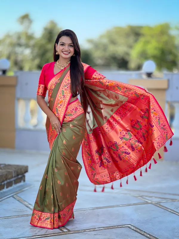 Mehndi_Soft_Pethani_Silk_Saree_With_Zari_Weaving_Motifs_Design_And_Meenakari_Weaving_Rich_Pallu_With_Meenakari_Weaving_Border_And_Tassels_Attached_At_Pallu_End_Blouse_For_Women