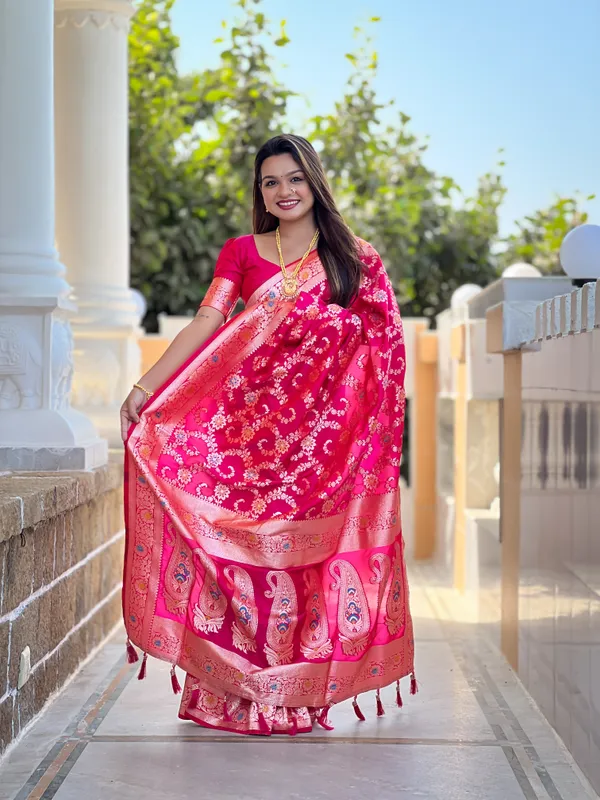 Rani_Pink_Soft_Banarasi_Silk_Saree_With_Zari_Weaving_Meenakari_Touchup_Design_All_Over_The_Saree_And_Meenakari_Weaving_Rich_Pallu_For_Women