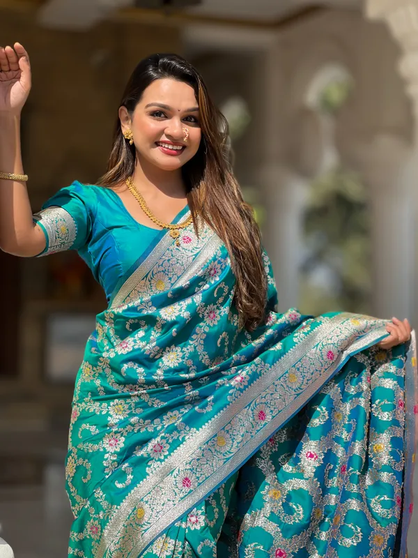 Rama_Soft_Banarasi_Silk_Saree_With_Zari_Weaving_Meenakari_Touchup_Design_All_Over_The_Saree_And_Meenakari_Weaving_Rich_Pallu_For_Women