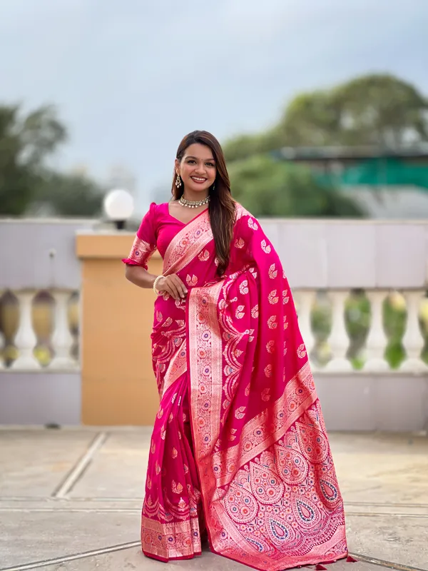 Rani_Pink_Soft_Banarasi_Silk_Saree_With_Zari_Weaving_Meenakari_Touchup_Design_All_Over_The_Saree_And_Meenakari_Weaving_Rich_Pallu_For_Women