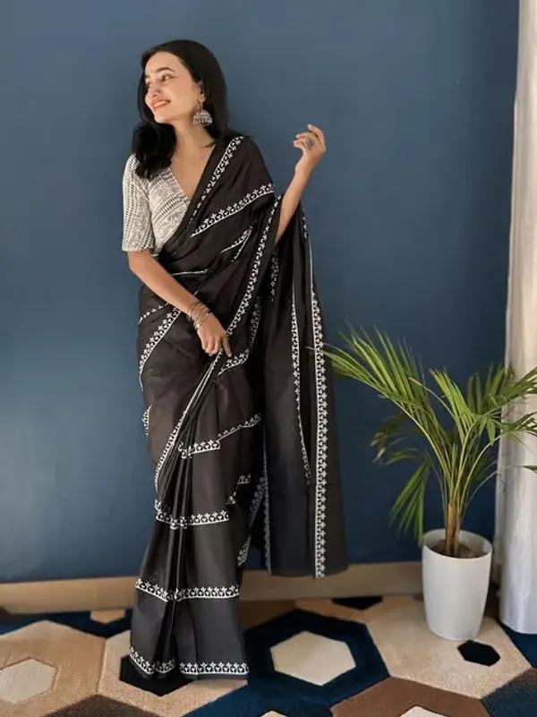 Traditional_Linen_Cotton_Saree_–_Perfect_for_Daily_&_Festive_Wear_–_Soft_&_Lightweight
