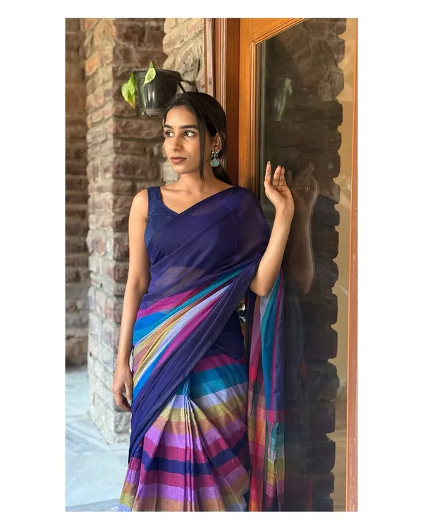 Traditional_Linen_Cotton_Saree_–_Perfect_for_Daily_&_Festive_Wear_–_Soft_&_Lightweight