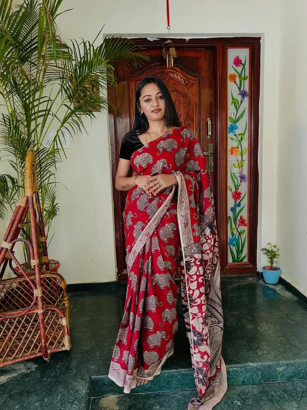 Traditional_Linen_Cotton_Saree_–_Perfect_for_Daily_&_Festive_Wear_–_Soft_&_Lightweight
