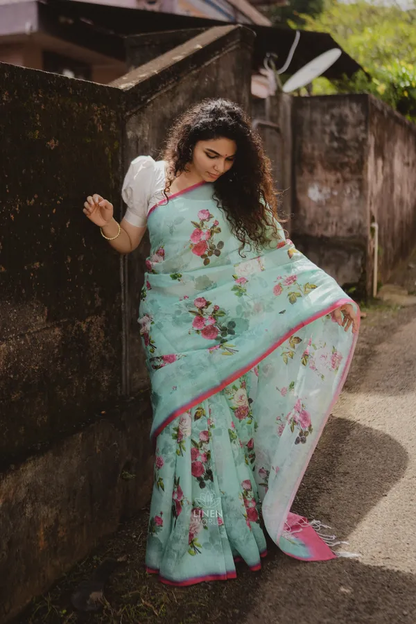 Traditional_Linen_Cotton_Saree_–_Perfect_for_Daily_&_Festive_Wear_–_Soft_&_Lightweight