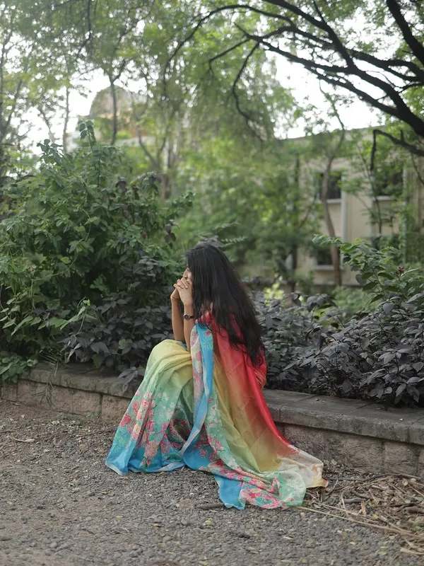 Traditional_Linen_Cotton_Saree_–_Perfect_for_Daily_&_Festive_Wear_–_Soft_&_Lightweight