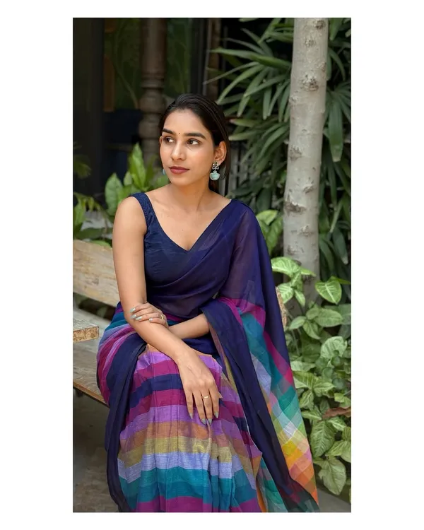 Traditional_Linen_Cotton_Saree_–_Perfect_for_Daily_&_Festive_Wear_–_Soft_&_Lightweight