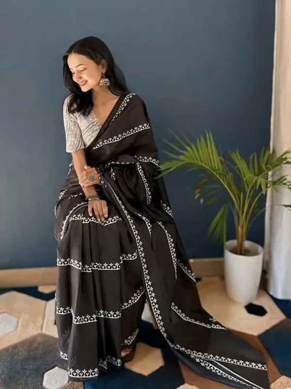 Traditional_Linen_Cotton_Saree_–_Perfect_for_Daily_&_Festive_Wear_–_Soft_&_Lightweight