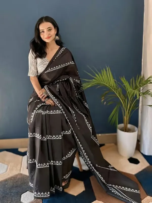 Traditional_Linen_Cotton_Saree_–_Perfect_for_Daily_&_Festive_Wear_–_Soft_&_Lightweight