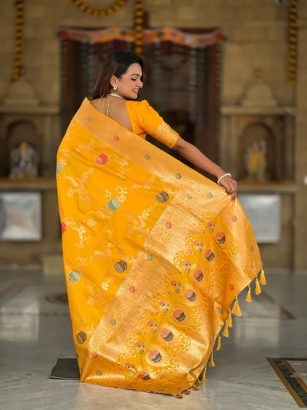 Yellow_Soft_Banarasi_Silk_Saree_With_Zari_Weaving_Meenakari_Touchup_Design_All_Over_The_Saree_And_Meenakari_Weaving_Rich_Pallu_For_Women