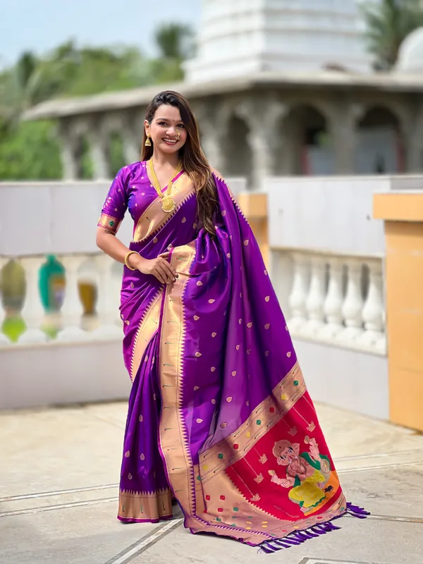 Magenta_Soft_Pethani_Silk_Saree_With_Zari_Weaving_Motifs_Design_And_Meenakari_Weaving_Rich_Pallu_With_Meenakari_Weaving_Munia_Border_And_Tassels_Attached_At_Pallu_End_Blouse_For_Women