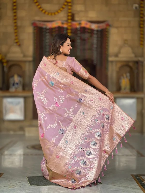 Lavender_Soft_Banarasi_Silk_Saree_With_Zari_Weaving_Meenakari_Touchup_Design_All_Over_The_Saree_And_Meenakari_Weaving_Rich_Pallu_For_Women