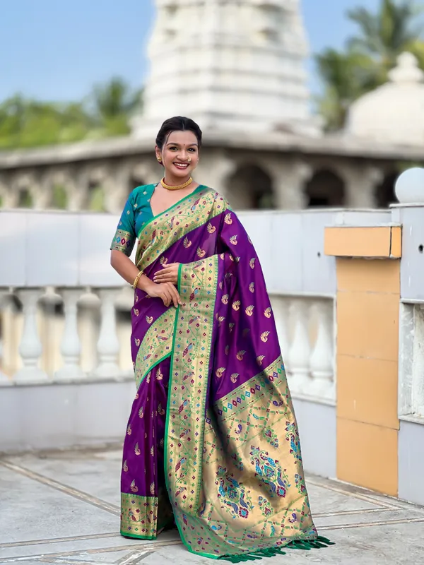 Magenta_Soft_Pethani_Silk_Saree_With_Zari_Weaving_Motifs_Design_And_Meenakari_Weaving_Rich_Pallu_With_Meenakari_Weaving_Border_And_Tassels_Attached_At_Pallu_End_Blouse_For_Women