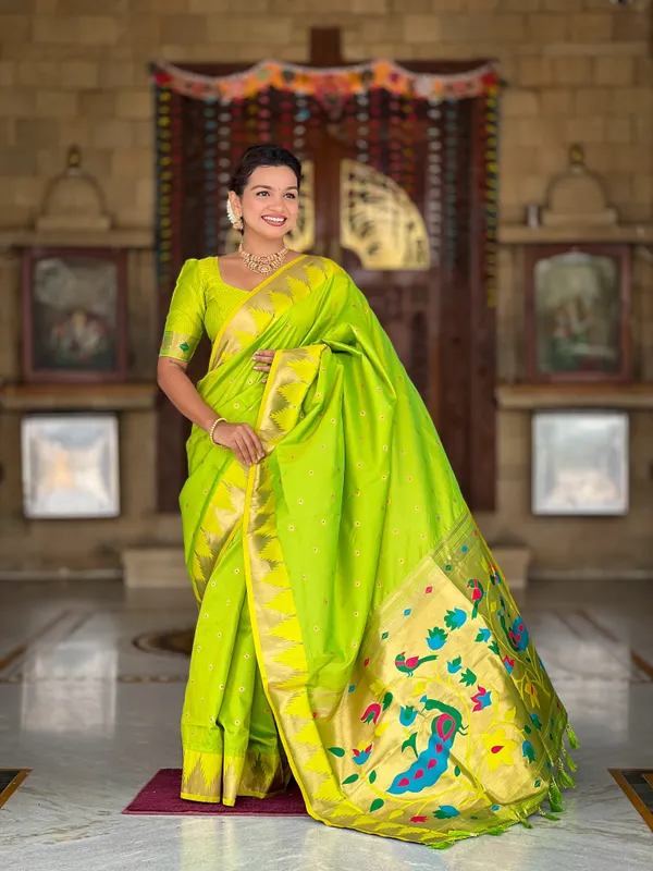 Parrot_Green_Soft_Pethani_Silk_Saree_With_Zari_Weaving_Motifs_Design_And_Meenakari_Weaving_Rich_Pallu_With_Temple_Weaving_Border_And_Tassels_Attached_At_Pallu_End_Blouse_For_Women