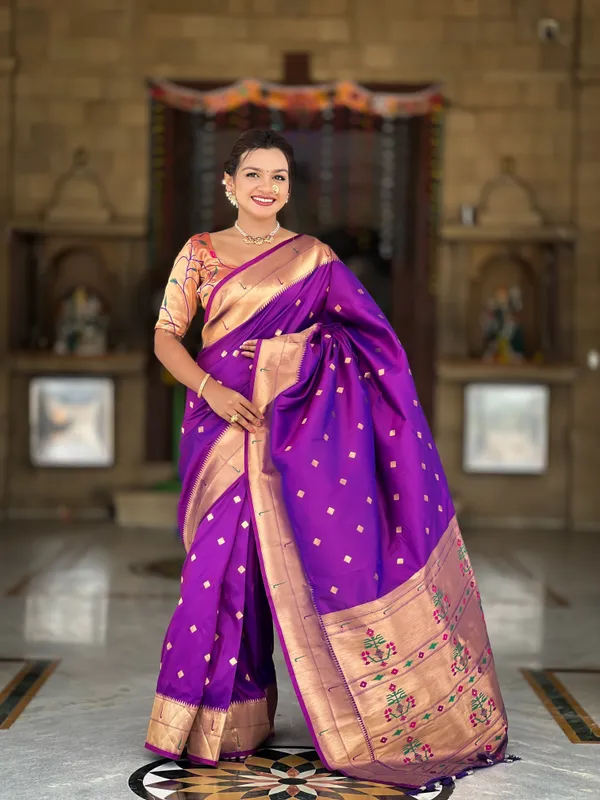 Magenta_Soft_Pethani_Silk_Saree_With_Zari_Weaving_Motifs_Design_And_Meenakari_Weaving_Rich_Pallu_With_Meenakari_Weaving_Double_Munia_Border_And_Tassels_Attached_At_Pallu_End_Blouse_For_Women