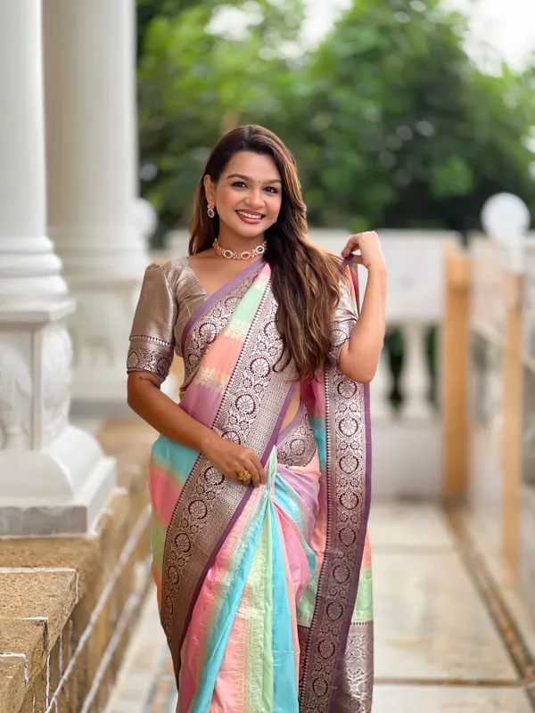 Wine_Soft_Silk_Saree_With_Zari_Weaving_Meenakari_Design_All_Over_The_Saree_And_Zari_Weaving_Contrast_Rich_Pallu_With_Cotrast_Weaving_Border_And_Tassels_Attached_At_Pallu_End_Blouse_For_Women
