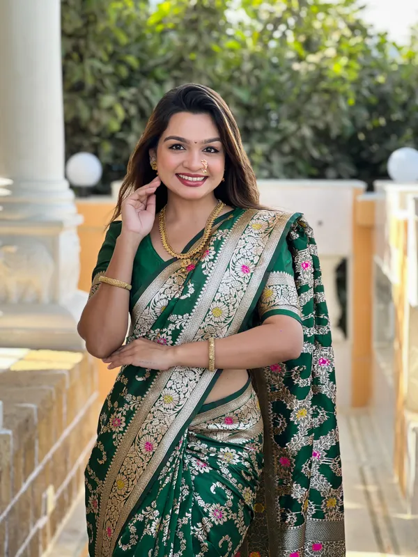 Green_Soft_Banarasi_Silk_Saree_With_Zari_Weaving_Meenakari_Touchup_Design_All_Over_The_Saree_And_Meenakari_Weaving_Rich_Pallu_For_Women