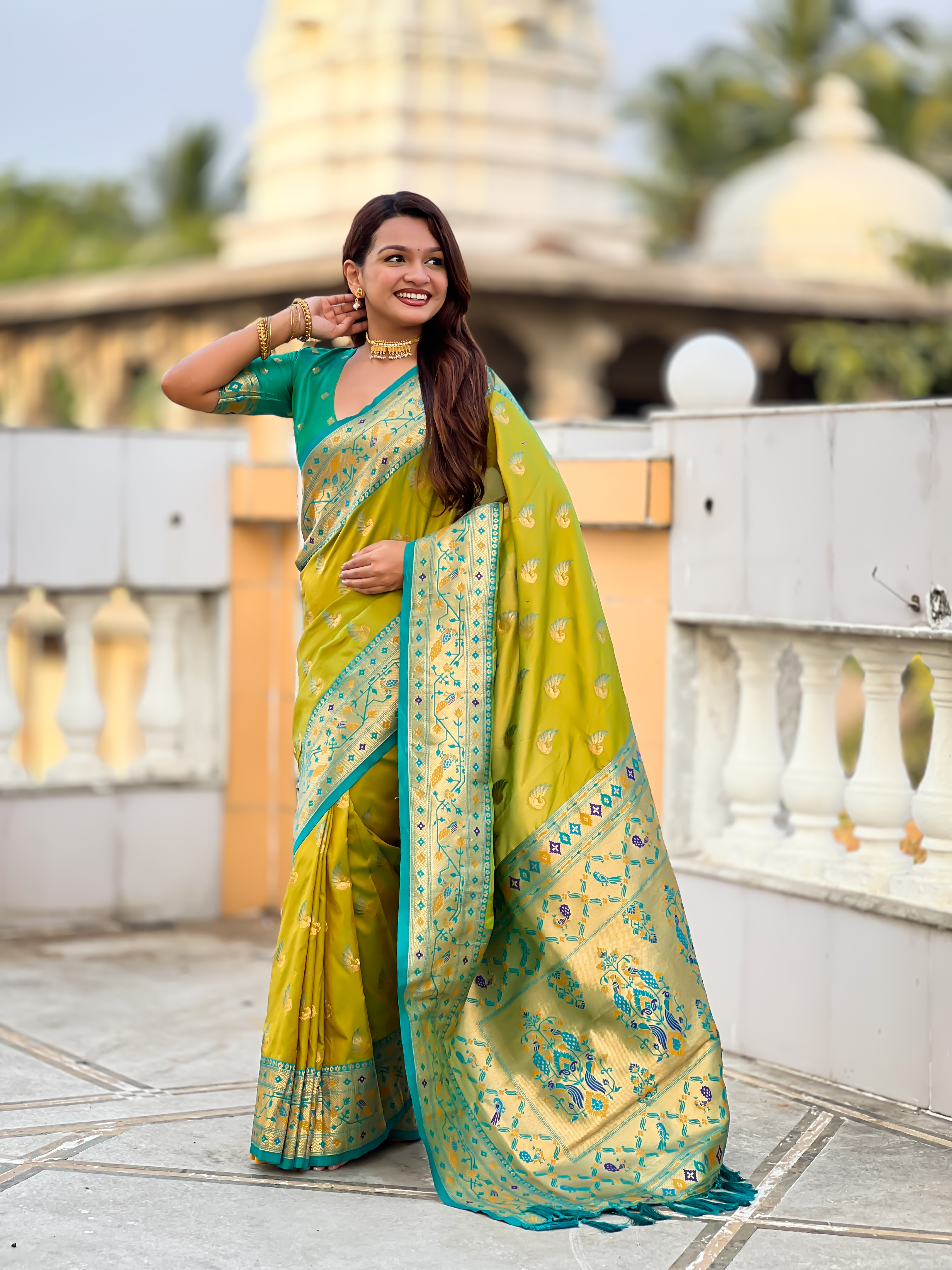Parrot_Green_Soft_Pethani_Silk_Saree_With_Zari_Weaving_Motifs_Design_And_Meenakari_Weaving_Rich_Pallu_With_Meenakari_Weaving_Border_And_Tassels_Attached_At_Pallu_End_Blouse_For_Women