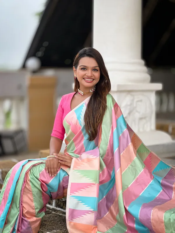Pink_Soft_Silk_Saree_With_Zari_Weaving_Meenakari_Design_All_Over_The_Saree_And_Zari_Weaving_Contrast_Rich_Pallu_With_Cotrast_Weaving_Border_And_Tassels_Attached_At_Pallu_End_Blouse_For_Women