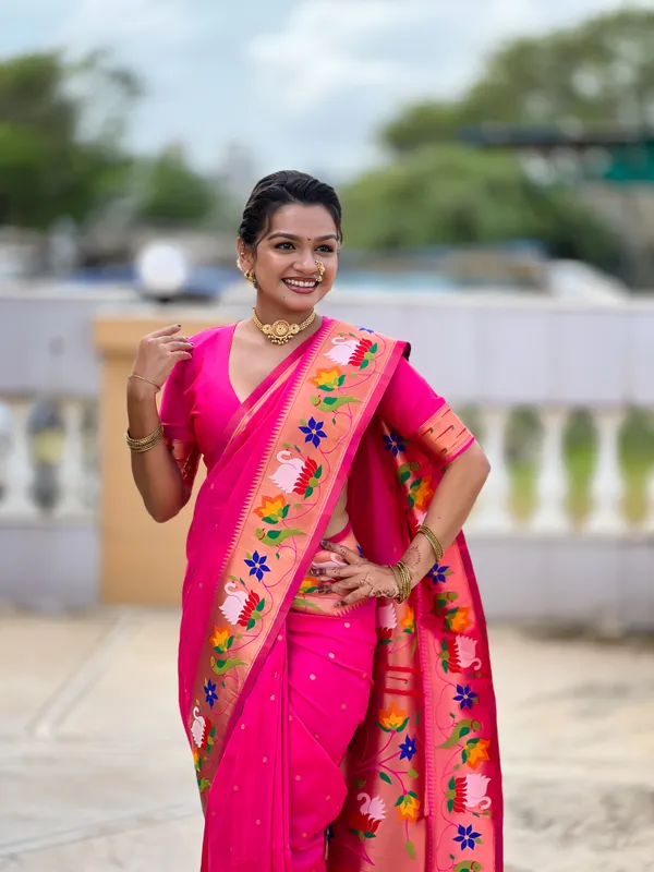 Pink_Soft_Pethani_Silk_Saree_With_Zari_Weaving_Motifs_Design_And_Meenakari_Weaving_Rich_Pallu_With_Meenakari_Weaving_Border_And_Tassels_Attached_At_Pallu_End_Blouse_For_Women