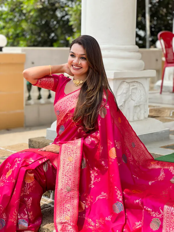 Rani_Pink_Soft_Banarasi_Silk_Saree_With_Zari_Weaving_Meenakari_Touchup_Design_All_Over_The_Saree_And_Meenakari_Weaving_Rich_Pallu_For_Women