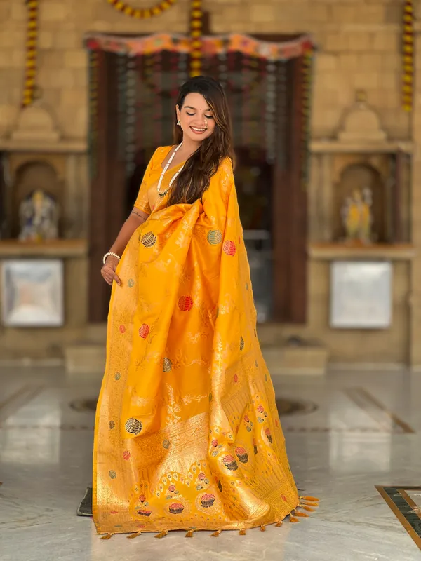 Yellow_Soft_Banarasi_Silk_Saree_With_Zari_Weaving_Meenakari_Touchup_Design_All_Over_The_Saree_And_Meenakari_Weaving_Rich_Pallu_For_Women