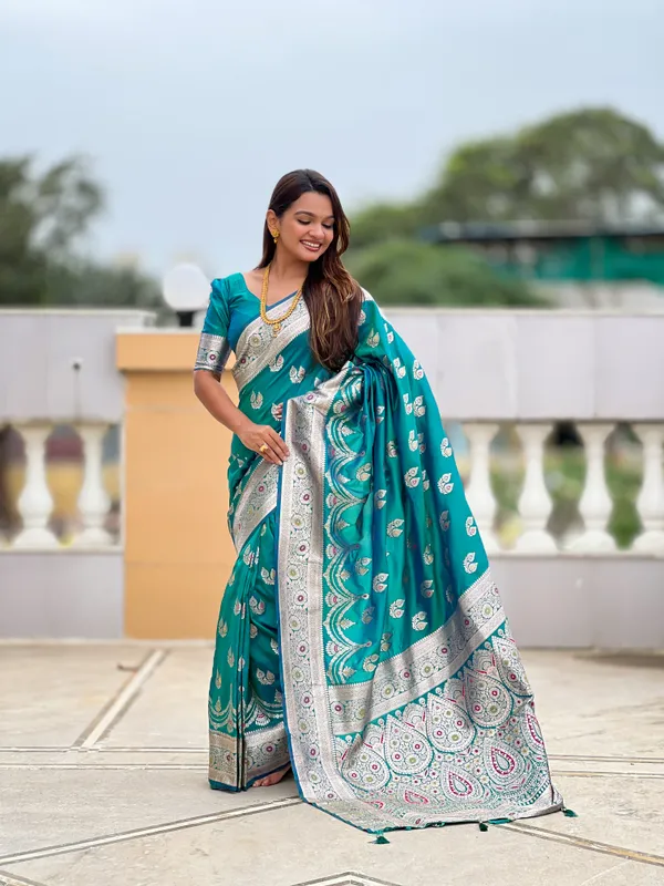 Rama_Soft_Banarasi_Silk_Saree_With_Zari_Weaving_Meenakari_Touchup_Design_All_Over_The_Saree_And_Meenakari_Weaving_Rich_Pallu_For_Women
