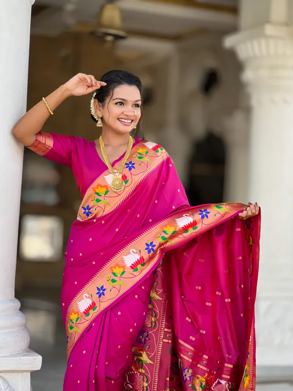 Magenta_Soft_Pethani_Silk_Saree_With_Zari_Weaving_Motifs_Design_And_Meenakari_Weaving_Rich_Pallu_With_Meenakari_Weaving_Border_And_Tassels_Attached_At_Pallu_End_Blouse_For_Women