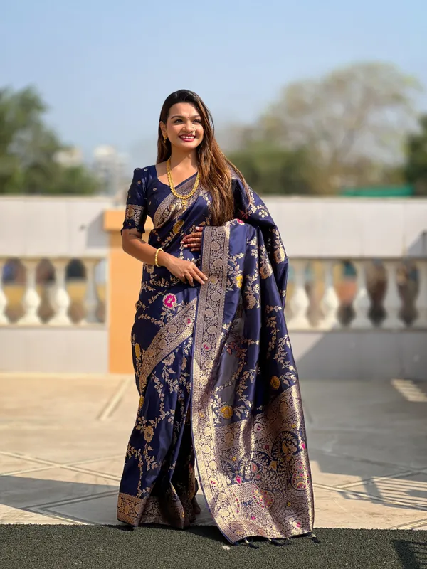 Navy_Blue_Soft_Banarasi_Silk_Saree_With_Zari_Weaving_Meenakari_Touchup_Design_All_Over_The_Saree_And_Meenakari_Weaving_Rich_Pallu_For_Women