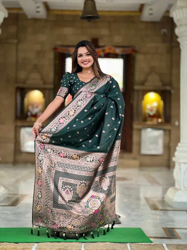 Green_Soft_Banarasi_Silk_Saree_With_Zari_Weaving_Meenakari_Touchup_Design_All_Over_The_Saree_And_Meenakari_Weaving_Rich_Pallu_For_Women