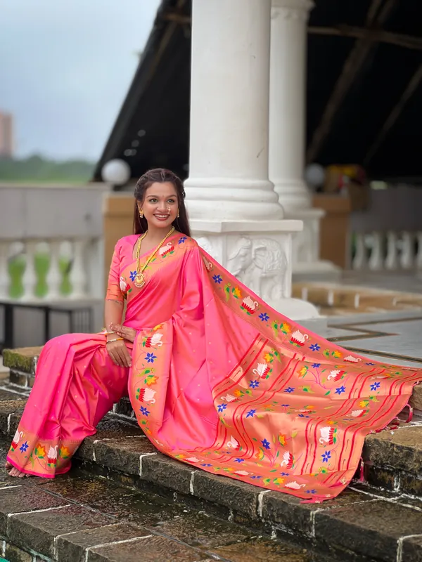 Peach_Soft_Pethani_Silk_Saree_With_Zari_Weaving_Motifs_Design_And_Meenakari_Weaving_Rich_Pallu_With_Meenakari_Weaving_Border_And_Tassels_Attached_At_Pallu_End_Blouse_For_Women