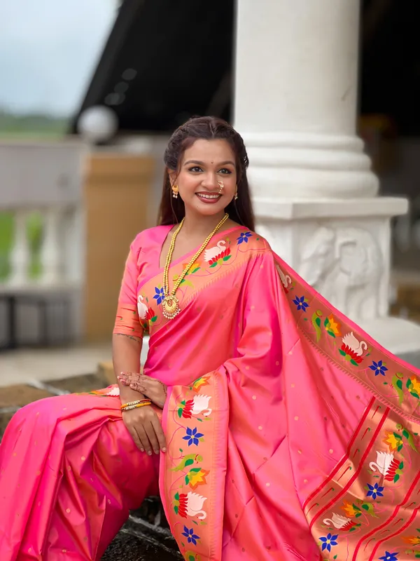 Peach_Soft_Pethani_Silk_Saree_With_Zari_Weaving_Motifs_Design_And_Meenakari_Weaving_Rich_Pallu_With_Meenakari_Weaving_Border_And_Tassels_Attached_At_Pallu_End_Blouse_For_Women