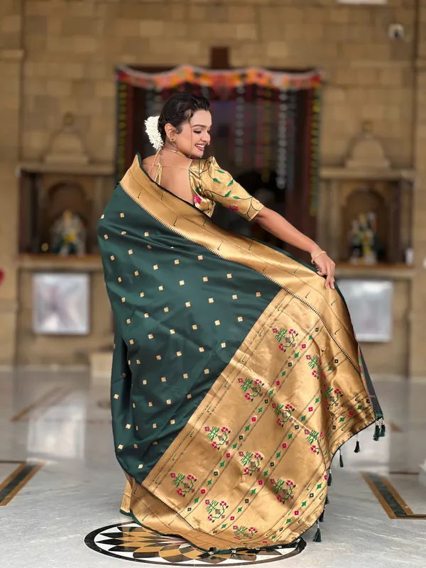 Green_Soft_Pethani_Silk_Saree_With_Zari_Weaving_Motifs_Design_And_Meenakari_Weaving_Rich_Pallu_With_Meenakari_Weaving_Double_Munia_Border_And_Tassels_Attached_At_Pallu_End_Blouse_For_Women
