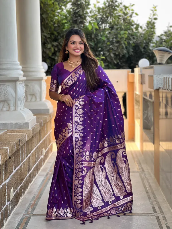 Purple_Soft_Banarasi_Silk_Saree_With_Zari_Weaving_Design_All_Over_The_Saree_And_Zari_Weaving_Rich_Pallu_With_Meenakari_Weaving_Border_And_Tassels_Attached_At_Pallu_End_Blouse_For_Women