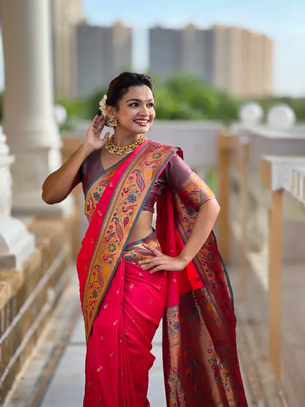 Rani_Pink_Soft_Pethani_Silk_Saree_With_Zari_Weaving_Motifs_Design_And_Meenakari_Weaving_Rich_Pallu_With_Meenakari_Weaving_Border_And_Tassels_Attached_At_Pallu_End_Blouse_For_Women