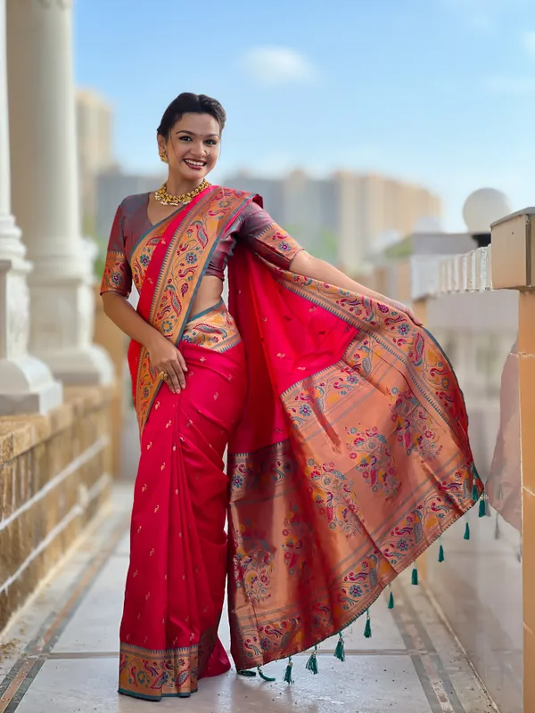 Rani_Pink_Soft_Pethani_Silk_Saree_With_Zari_Weaving_Motifs_Design_And_Meenakari_Weaving_Rich_Pallu_With_Meenakari_Weaving_Border_And_Tassels_Attached_At_Pallu_End_Blouse_For_Women