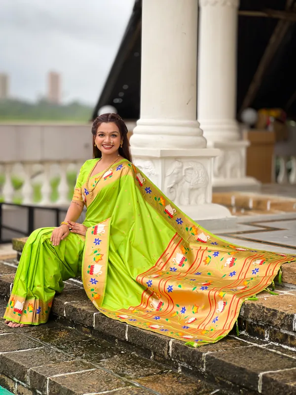 Green_Soft_Pethani_Silk_Saree_With_Zari_Weaving_Motifs_Design_And_Meenakari_Weaving_Rich_Pallu_With_Meenakari_Weaving_Border_And_Tassels_Attached_At_Pallu_End_Blouse_For_Women