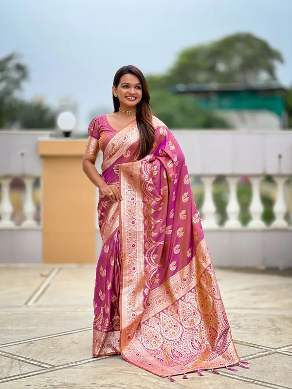 Gajri_Pink_Soft_Banarasi_Silk_Saree_With_Zari_Weaving_Meenakari_Touchup_Design_All_Over_The_Saree_And_Meenakari_Weaving_Rich_Pallu_For_Women