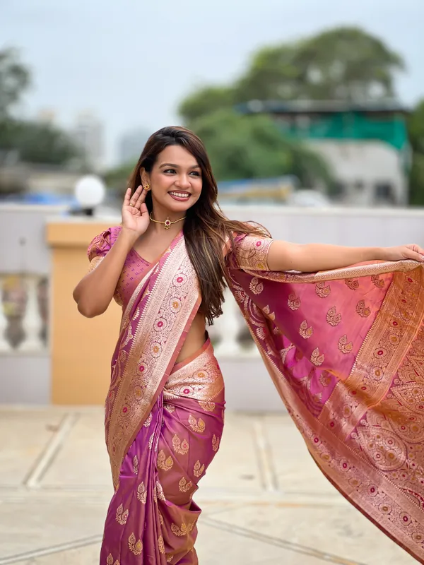 Gajri_Pink_Soft_Banarasi_Silk_Saree_With_Zari_Weaving_Meenakari_Touchup_Design_All_Over_The_Saree_And_Meenakari_Weaving_Rich_Pallu_For_Women