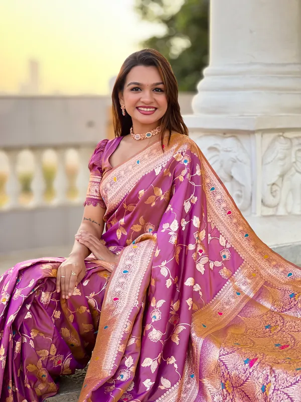 Onion_Soft_Banarasi_Silk_Saree_With_Zari_Weaving_Meenakari_Touchup_Design_All_Over_The_Saree_And_Meenakari_Weaving_Rich_Pallu_For_Women