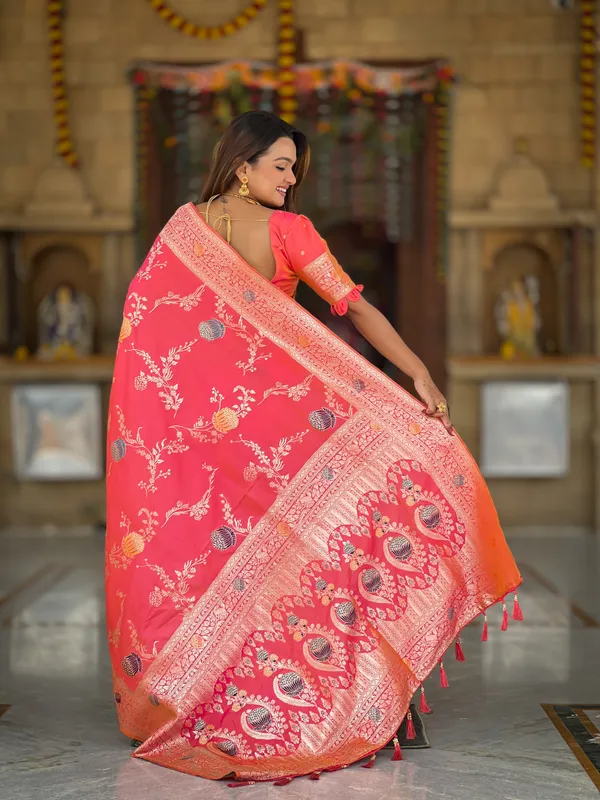 Gajri_Pink_Soft_Banarasi_Silk_Saree_With_Zari_Weaving_Meenakari_Touchup_Design_All_Over_The_Saree_And_Meenakari_Weaving_Rich_Pallu_For_Women