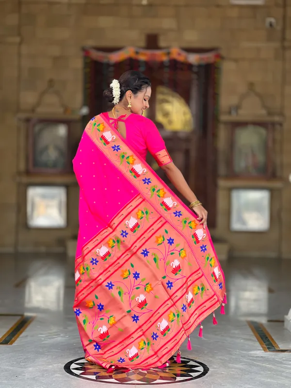 Pink_Soft_Pethani_Silk_Saree_With_Zari_Weaving_Motifs_Design_And_Meenakari_Weaving_Rich_Pallu_With_Meenakari_Weaving_Border_And_Tassels_Attached_At_Pallu_End_Blouse_For_Women