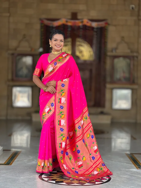 Pink_Soft_Pethani_Silk_Saree_With_Zari_Weaving_Motifs_Design_And_Meenakari_Weaving_Rich_Pallu_With_Meenakari_Weaving_Border_And_Tassels_Attached_At_Pallu_End_Blouse_For_Women