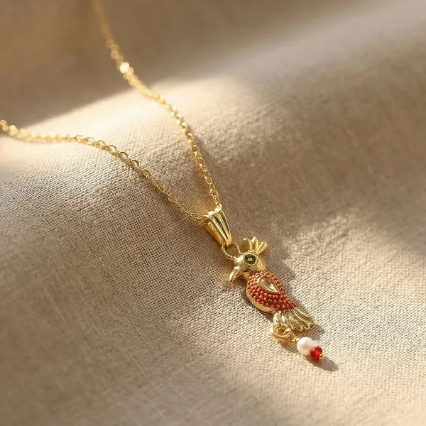 Gold_Brass_Pendant_Necklace_For_Women